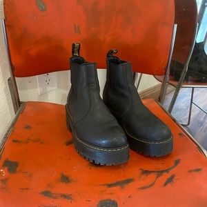 Dr.Marten Rometty Leather Platform Chelsea Boot